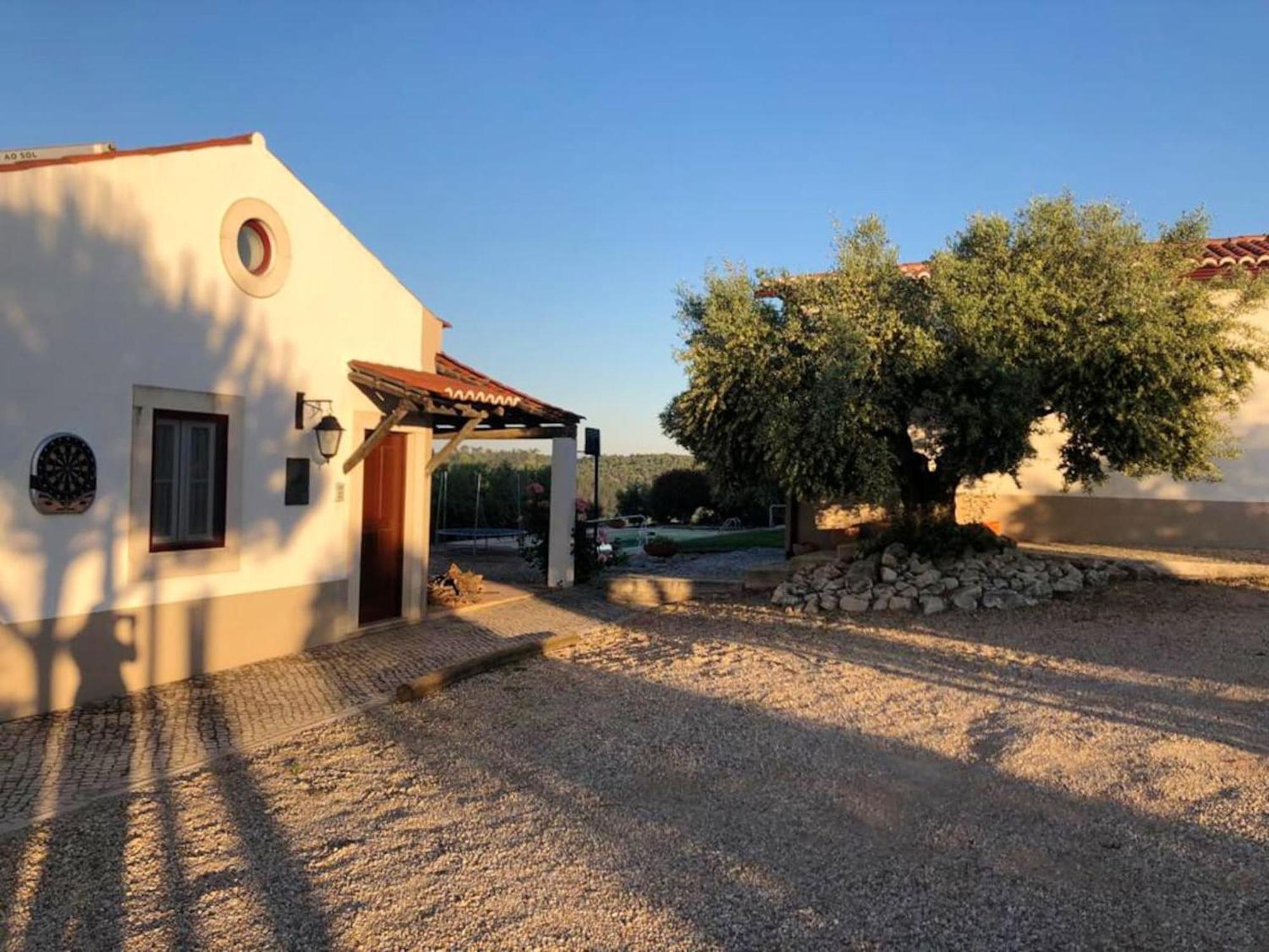 Charming Villa In Casais De Sao Bras Экстерьер фото